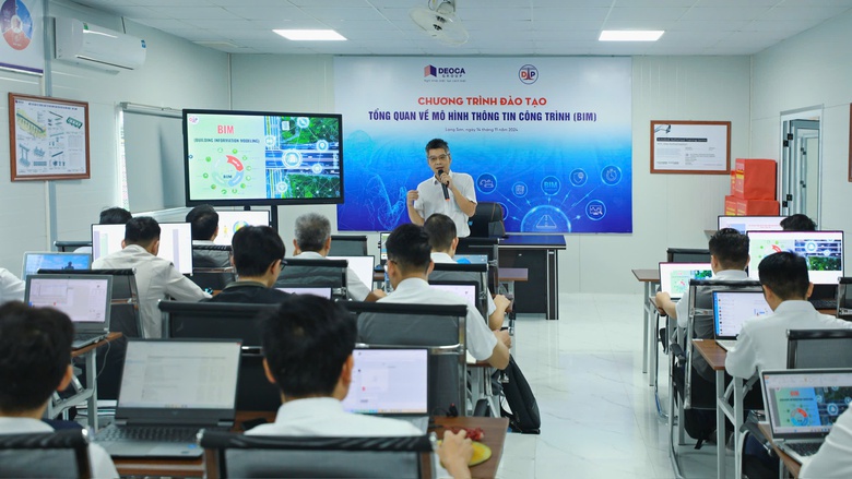Giữ ch&acirc;n người lao động kh&ocirc;ng chỉ bằng tiền lương - Ảnh 2.