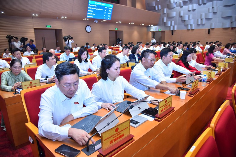 H&agrave; Nội trao thẩm quyền quyết định c&ocirc;ng tr&igrave;nh khẩn cấp cho UBND c&aacute;c cấp- Ảnh 1.