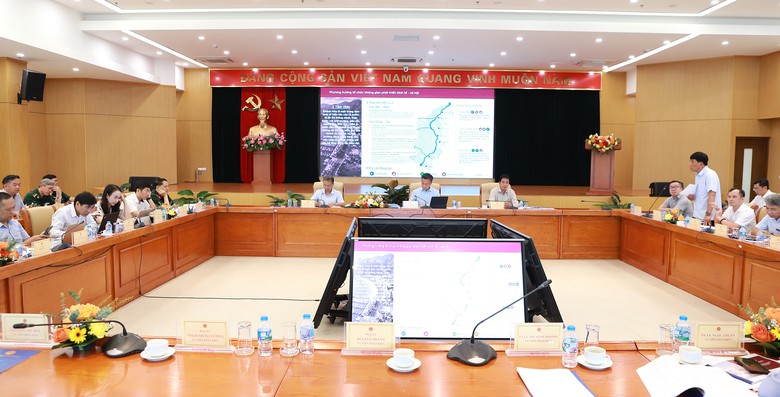 Kh&aacute;nh H&ograve;a đặt mục ti&ecirc;u đến năm 2030 trở th&agrave;nh th&agrave;nh phố trực thuộc Trung ương- Ảnh 3.