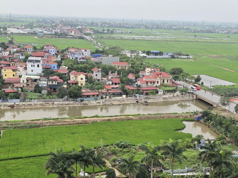 Ho&agrave;n thiện quy hoạch n&ocirc;ng th&ocirc;n, ph&aacute;t triển hạ tầng đồng bộ, n&acirc;ng cao chất lượng nh&agrave; ở- Ảnh 2.
