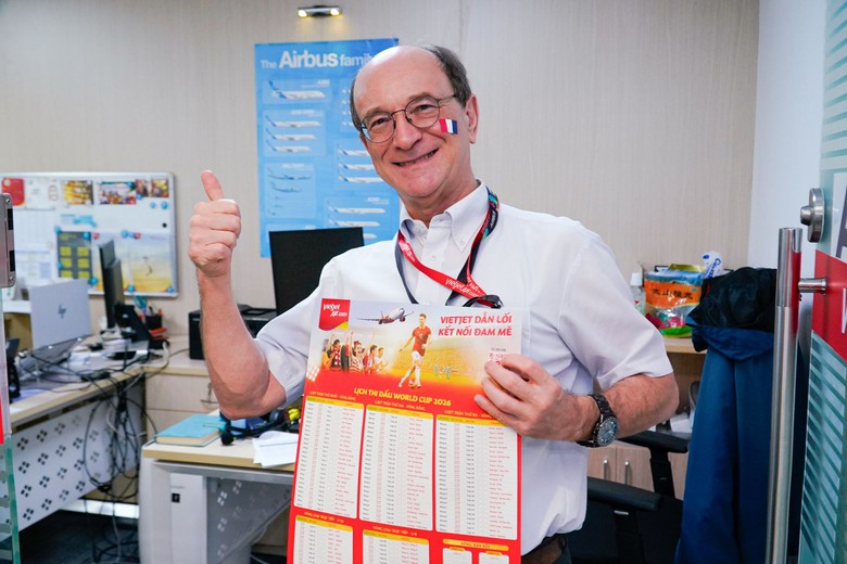Bay c&ugrave;ng Vietjet, ho&agrave; m&igrave;nh v&agrave;o m&ugrave;a lễ hội b&oacute;ng đ&aacute; s&ocirc;i động nhất h&agrave;nh tinh - Ảnh 6.
