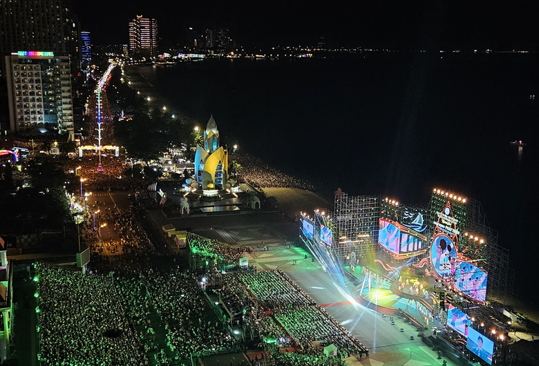 Festival Biển Kh&aacute;nh H&ograve;a 2026 "Sắc m&agrave;u Đại dương - Vươn tầm Quốc tế" kỳ vọng đ&oacute;n 800 ng&agrave;n lượt kh&aacute;ch - Ảnh 1.