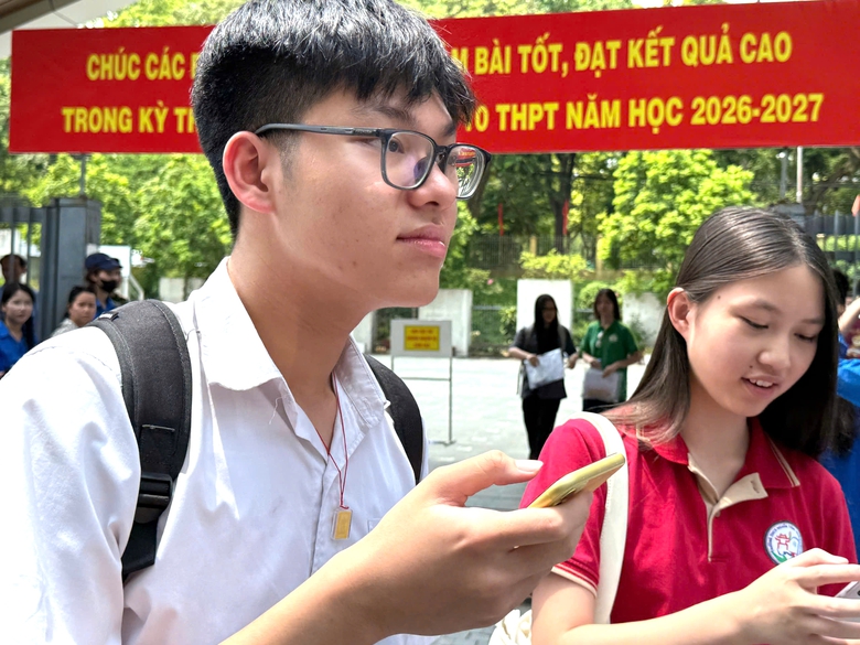 H&agrave; Nội c&ocirc;ng bố danh s&aacute;ch 15 thủ khoa lớp 10 chuy&ecirc;n - Ảnh 1.
