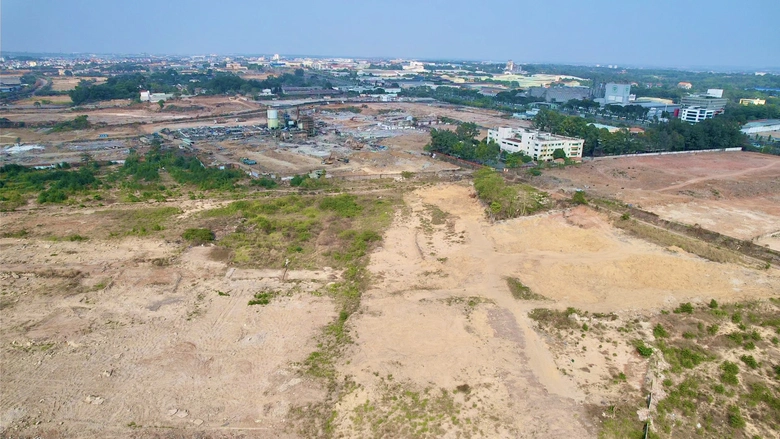 Lập chốt kiểm so&aacute;t xe tải rời KCN Bi&ecirc;n H&ograve;a 1 để ngăn chặn khai th&aacute;c kho&aacute;ng sản tr&aacute;i ph&eacute;p - Ảnh 1.