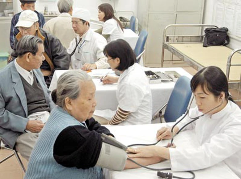 Đến 2030, 100% tỉnh, th&agrave;nh phố phải c&oacute; bệnh viện l&atilde;o khoa hoặc chuy&ecirc;n khoa l&atilde;o khoa  - Ảnh 1.