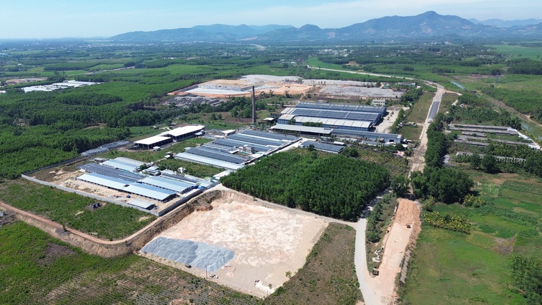 Quảng Ng&atilde;i tập trung k&ecirc;u gọi đầu tư khu xử l&yacute; r&aacute;c đồng bộ, hiện đại - Ảnh 2.