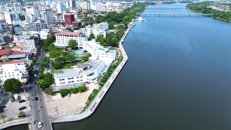 Huế: Ngắm to&agrave;n cảnh tuyến đường đi bộ uốn lượn ven s&ocirc;ng Như &Yacute; - Ảnh 15.