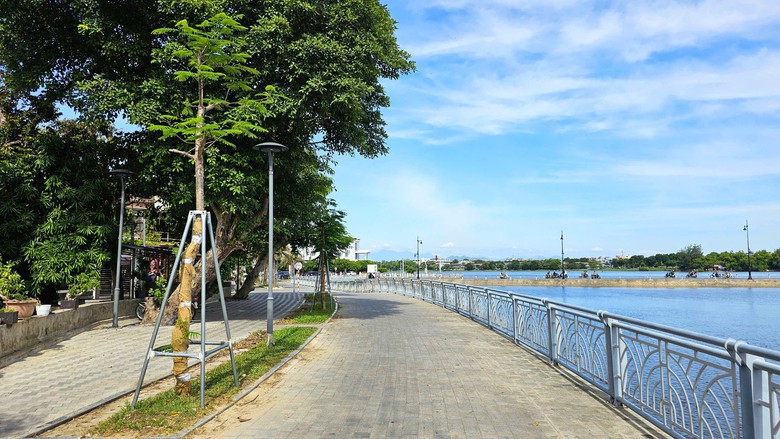 Huế: Ngắm to&agrave;n cảnh tuyến đường đi bộ uốn lượn ven s&ocirc;ng Như &Yacute; - Ảnh 10.