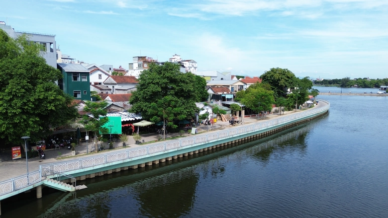 Huế: Ngắm to&agrave;n cảnh tuyến đường đi bộ uốn lượn ven s&ocirc;ng Như &Yacute; - Ảnh 7.