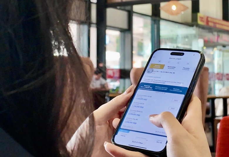 Check-in online v&agrave; sinh trắc học gi&uacute;p r&uacute;t ngắn thời gian l&agrave;m thủ tục bay m&ugrave;a h&egrave; - Ảnh 2.
