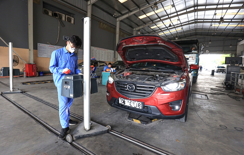 Từ 1/7, ch&iacute;nh thức cho ph&eacute;p xuất tr&igrave;nh đăng k&yacute; xe tr&ecirc;n VneID, VneTraffic để đăng kiểm - Ảnh 1.