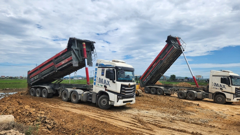 Gi&aacute; cước vận tải khi xăng dầu giảm s&acirc;u: Chỗ điều chỉnh hạ, nơi giữ gi&aacute; mức cao - Ảnh 3.