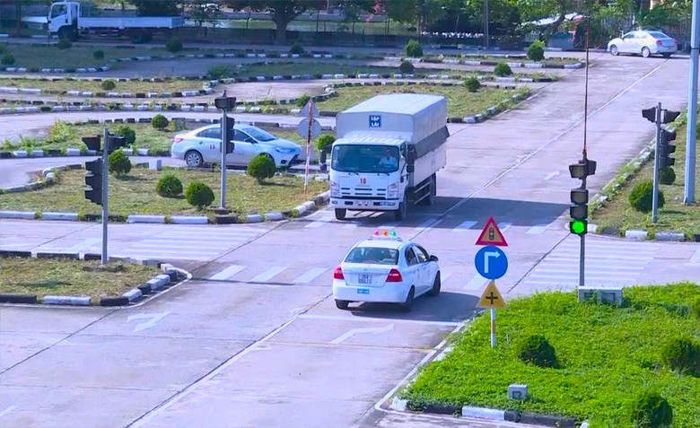 Bộ X&acirc;y dựng kiến nghị miễn thuế VAT đối với đ&agrave;o tạo l&aacute;i xe - Ảnh 1.