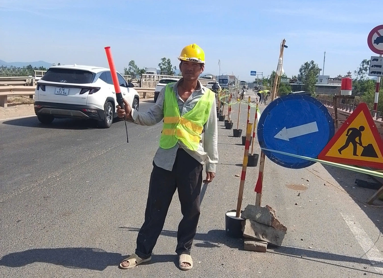 Tập trung sửa chữa c&aacute;c cầu v&agrave; mặt đường tr&ecirc;n QL1 qua Gia Lai - Ảnh 3.