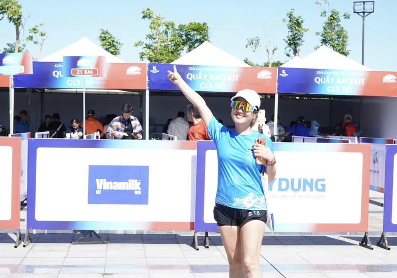 Runner khắp nơi đổ về Vũng T&agrave;u, h&aacute;o hức chờ giờ xuất ph&aacute;t giải chạy B&aacute;o X&acirc;y dựng - Ảnh 9.