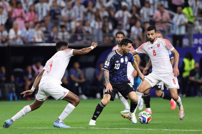 Argentina thắng Jordan 3 - 1 tại World Cup 2026 với si&ecirc;u phẩm của Messi - Ảnh 1.