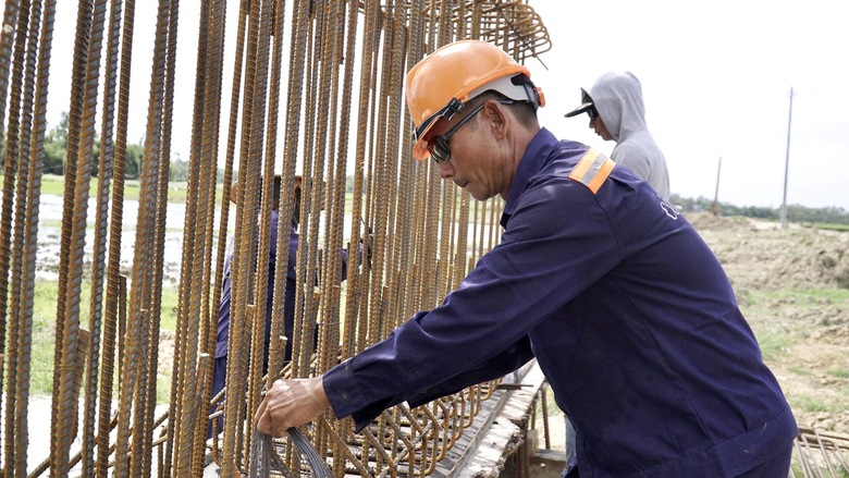 C&ocirc;ng trường cao tốc Quy Nhơn - Pleiku S&ocirc;i động với tiến độ thi c&ocirc;ng 2026 - Ảnh 8.