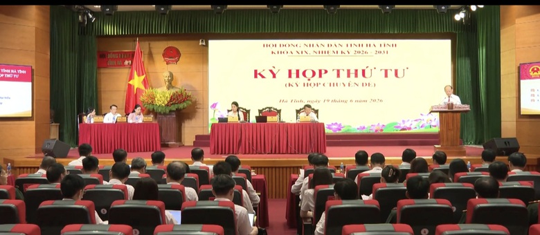 H&agrave; Tĩnh: Duy tr&igrave; đ&agrave; tăng trưởng cao, GRDP 6 th&aacute;ng ước tăng 14% - Ảnh 4.