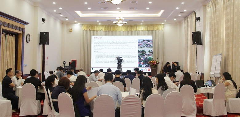 N&acirc;ng cao năng lực l&atilde;nh đạo đ&ocirc; thị trước y&ecirc;u cầu ph&aacute;t triển bền vững - Ảnh 3.