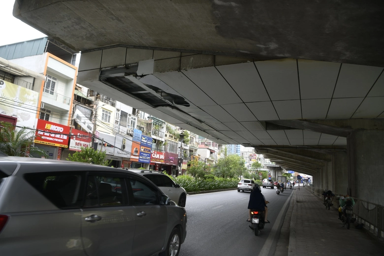 H&agrave; Nội y&ecirc;u cầu r&agrave; so&aacute;t to&agrave;n diện, xử l&yacute; ngay c&aacute;c hạng mục xuống cấp tr&ecirc;n c&aacute;c tuyến metro - Ảnh 2.