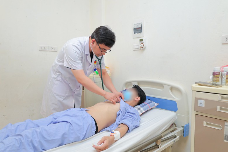 H&uacute;t thuốc l&aacute; từ 15 tuổi, nam thanh ni&ecirc;n cấp cứu v&igrave; nhồi m&aacute;u cơ tim - Ảnh 1.