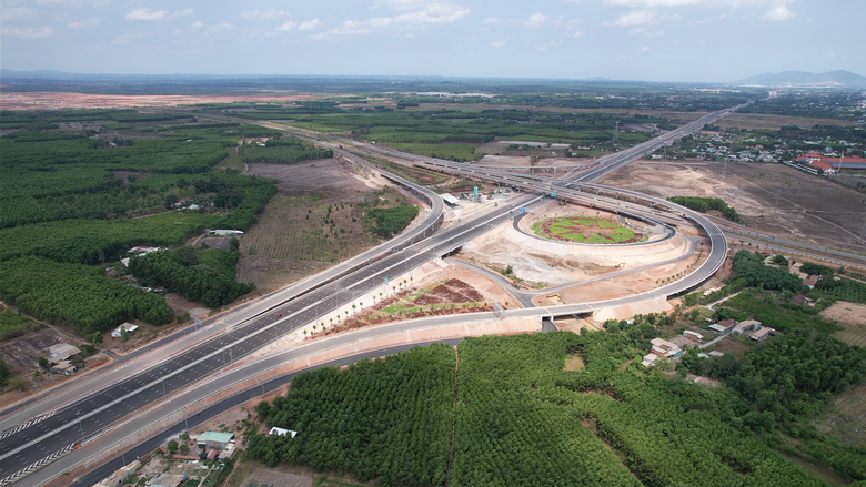 Đồng Nai: Loạt dự án giao thông nghìn tỷ kết nối đô thị, sân bay sẽ khởi công cuối tháng 6- Ảnh 3.