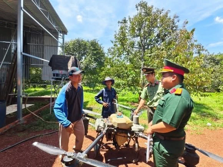 Siết quản l&yacute; thiết bị bay kh&ocirc;ng người l&aacute;i ở v&ugrave;ng n&ocirc;ng nghiệp, đảm bảo an to&agrave;n h&agrave;ng kh&ocirc;ng- Ảnh 2.
