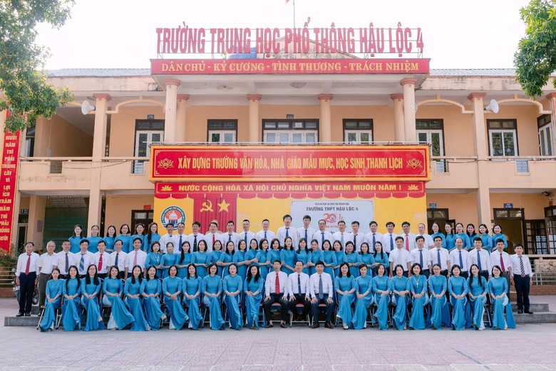 Hai thập kỷ nơi ch&acirc;n s&oacute;ng: Trường THPT Hậu Lộc 4 v&agrave; những dấu son- Ảnh 2.