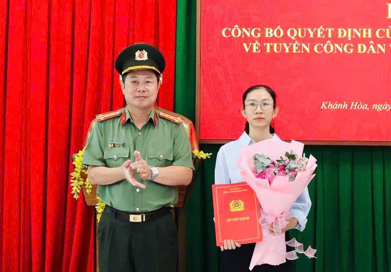 Kh&aacute;nh H&ograve;a tuyển dụng vợ thiếu t&aacute; Nguyễn Xu&acirc;n Hải v&agrave;o C&ocirc;ng an nh&acirc;n d&acirc;n- Ảnh 1.