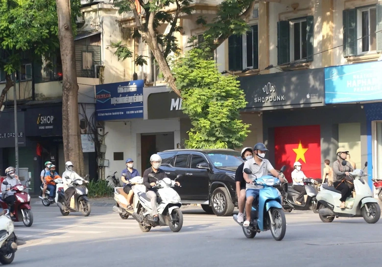 H&agrave; Nội c&ocirc;ng bố phương &aacute;n tổ chức giao th&ocirc;ng phục vụ th&iacute; điểm V&ugrave;ng ph&aacute;t thải thấp từ 1/7 - Ảnh 1.