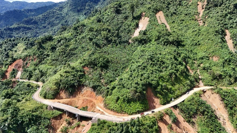 Vì sao cần theo dõi sụt trượt tại cầu Km396+050, đường Hồ Chí Minh? - Ảnh 1.