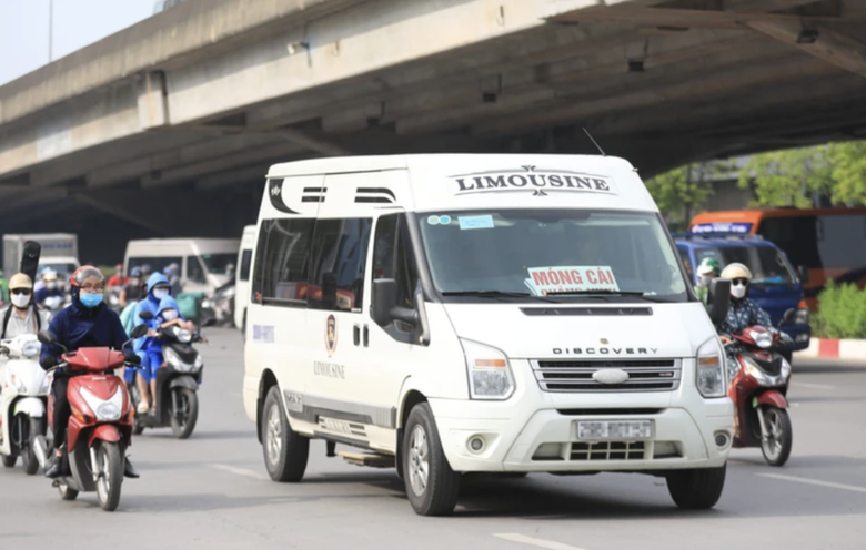 Siết xe hợp đồng, xe gh&eacute;p tr&aacute; h&igrave;nh: Phạt tới 14 triệu đồng, trừ 6 điểm giấy ph&eacute;p l&aacute;i xe - Ảnh 1.