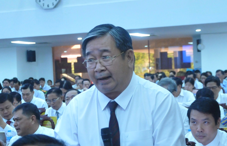 Đại biểu Cần Thơ quan t&acirc;m loạt điểm nghẽn tăng trưởng, m&ocirc;i trường v&agrave; nh&acirc;n lực - Ảnh 4.