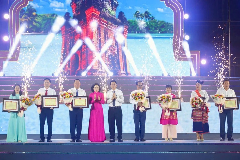 L&acirc;m Đồng gi&agrave;nh 10 huy chương tại Ng&agrave;y hội Văn h&oacute;a d&acirc;n tộc Chăm - Ảnh 2.