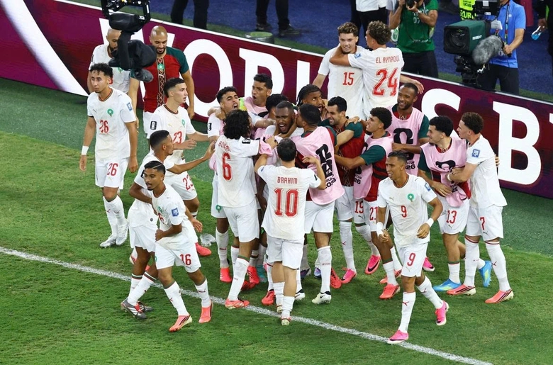 Ma Rốc hạ H&agrave; Lan tr&ecirc;n chấm lu&acirc;n lưu , gi&agrave;nh v&eacute; v&agrave;o v&ograve;ng 1 / 8 World Cup 2026 - Ảnh 2.