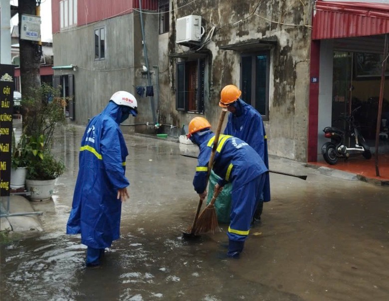 Mưa lớn g&acirc;y ngập cục bộ tại Hải Ph&ograve;ng , ảnh hưởng giao th&ocirc;ng 2026 - Ảnh 3.