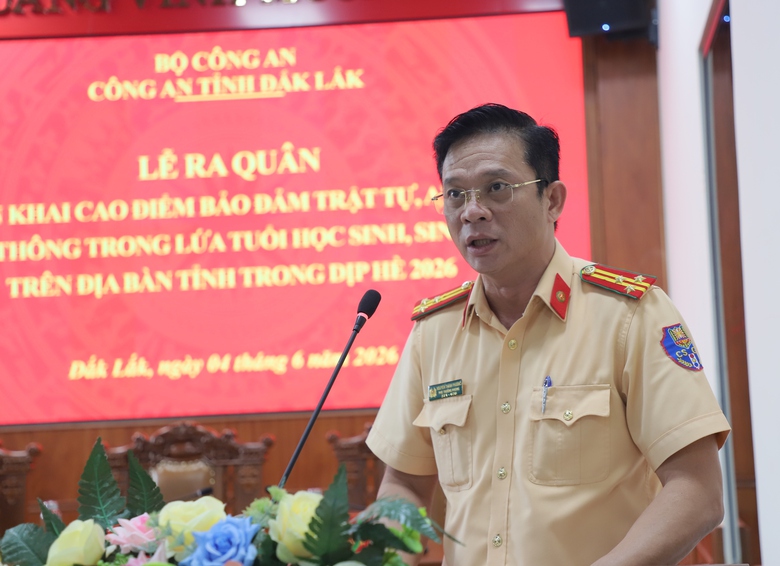 C&ocirc;ng an Đắk Lắk ra qu&acirc;n cao điểm bảo đảm an to&agrave;n giao th&ocirc;ng cho học sinh dịp h&egrave; 2026- Ảnh 3.