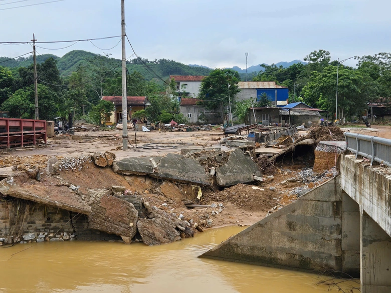 Th&aacute;i Nguy&ecirc;n chủ động dựng &ldquo;l&aacute; chắn&rdquo; giao th&ocirc;ng trước m&ugrave;a mưa b&atilde;o- Ảnh 12.