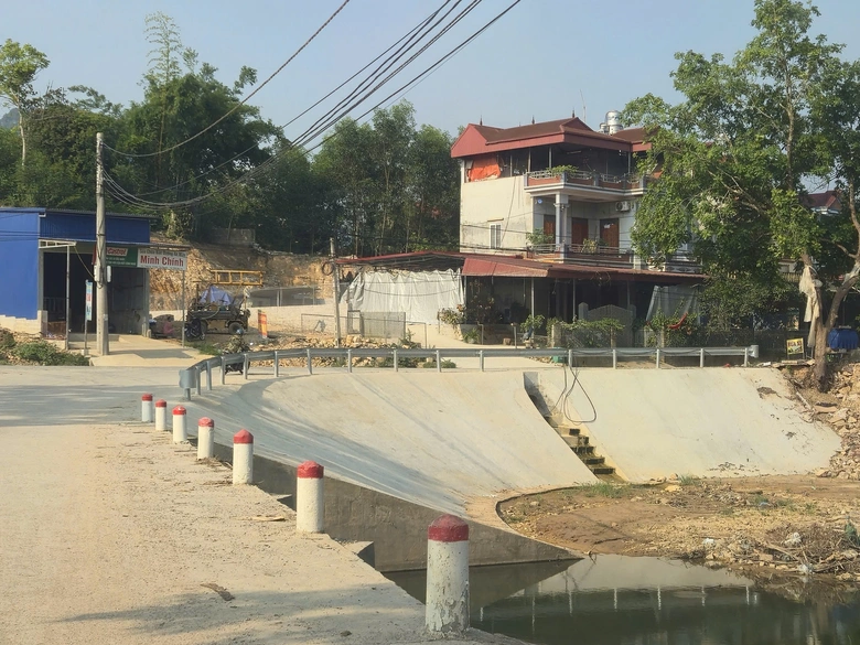 Th&aacute;i Nguy&ecirc;n chủ động dựng &ldquo;l&aacute; chắn&rdquo; giao th&ocirc;ng trước m&ugrave;a mưa b&atilde;o- Ảnh 5.