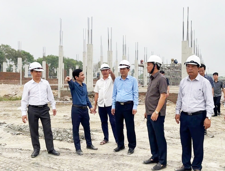Dựng trường giữa n&uacute;i rừng: Nh&agrave; thầu sẵn s&agrave;ng chịu lỗ v&igrave; học sinh v&ugrave;ng cao- Ảnh 1.