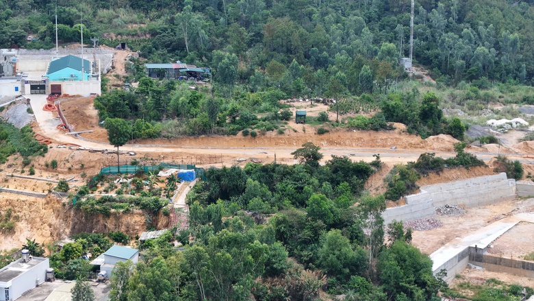 Quảng Ninh chấn chỉnh thi c&ocirc;ng hạ tầng đ&ocirc; thị, xử l&yacute; nghi&ecirc;m t&igrave;nh trạng đ&agrave;o xới k&eacute;o d&agrave;i- Ảnh 2.