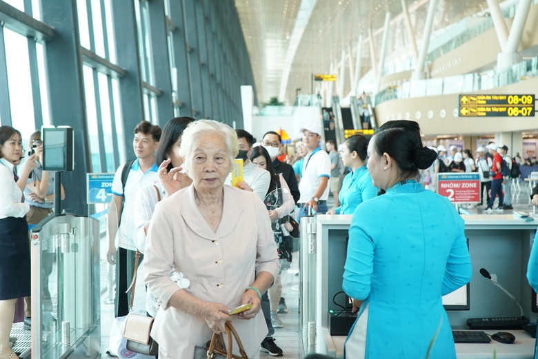 Vietnam Airlines mở rộng ưu đ&atilde;i giảm 15% gi&aacute; v&eacute; cho người cao tuổi- Ảnh 1.