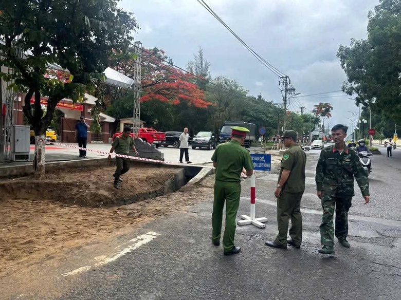 Quảng Ng&atilde;i: R&agrave;o đường Trường Chinh t&igrave;m kiếm h&agrave;i cốt liệt sỹ hy sinh trong chiến tranh- Ảnh 12.