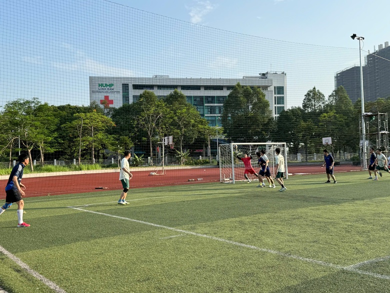 S&ocirc;i nổi giải b&oacute;ng đ&aacute; kỷ niệm 30 năm th&agrave;nh lập C&ocirc;ng ty cổ phần Bến xe H&agrave; Nội- Ảnh 7.