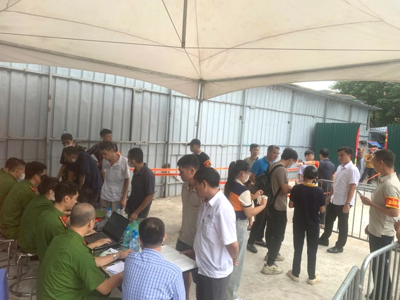 H&agrave; Nội ra qu&acirc;n trấn &aacute;p tội phạm, x&acirc;y dựng x&atilde;, phường kh&ocirc;ng ma t&uacute;y- Ảnh 2.