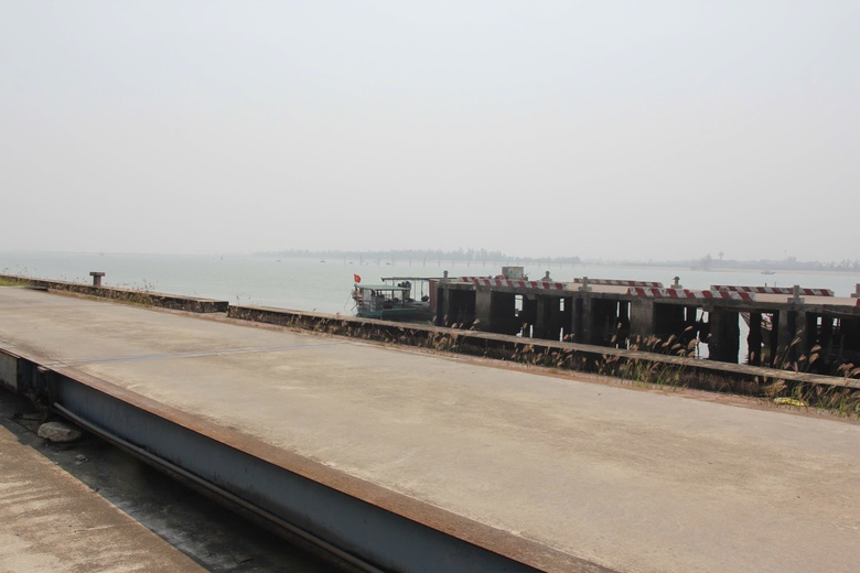 Nghệ An: Luồng lạch bị bồi lắng, cảng c&aacute; Cửa Hội thưa thớt t&agrave;u thuyền- Ảnh 5.