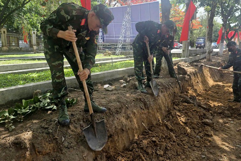 Quảng Ng&atilde;i: R&agrave;o đường Trường Chinh t&igrave;m kiếm h&agrave;i cốt liệt sỹ hy sinh trong chiến tranh- Ảnh 3.