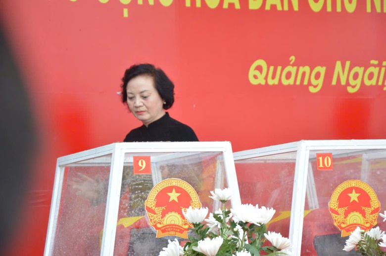 X&uacute;c động lễ an t&aacute;ng c&aacute;c anh h&ugrave;ng liệt sỹ sau h&agrave;ng chục năm hy sinh b&ecirc;n đất bạn- Ảnh 8.
