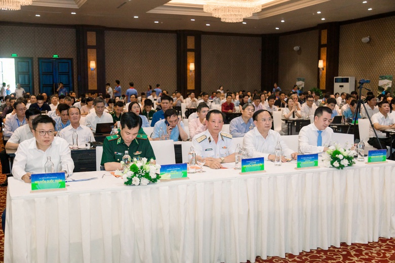 Ho&agrave;n thiện thể chế, ch&iacute;nh s&aacute;ch đưa Việt Nam gi&agrave;u mạnh từ biển- Ảnh 3.