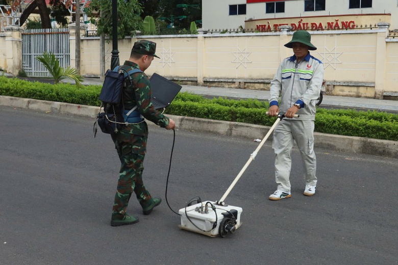 Quảng Ng&atilde;i: R&agrave;o đường Trường Chinh t&igrave;m kiếm h&agrave;i cốt liệt sỹ hy sinh trong chiến tranh- Ảnh 8.